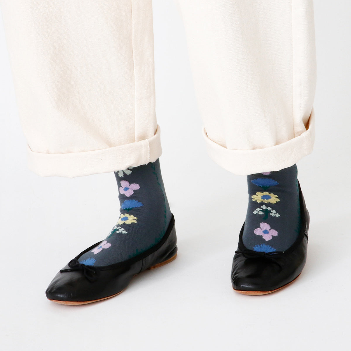 French Bull フレンチブル No.11-26125 カローラソックス(3色) 2026年春夏新作 宴 レディース 靴下 花冠をイメージした柄 ハイソックス 綿糸 日本製【追跡メール便送料無料】