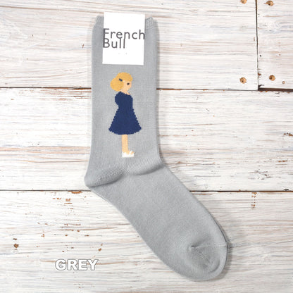 French Bull フレンチブル No.11-26104 カップルソックス vacances(3色) 2026年春夏新作 宴 レディース 靴下 女の子と男の子がモチーフ 左右で違う柄 光沢感 シルケットの綿糸 日本製【追跡メール便送料無料】
