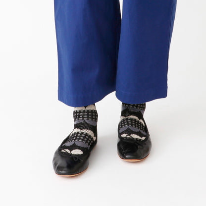 Jake ジェイク French Bull フレンチブル No.21-26102 ピルヴィソックス(3色) Mens 2026年春夏新作 宴 メンズ レディース大きめ 靴下 幾何学柄 ジャガード編み シルケットの綿糸 日本製【追跡メール便送料無料】