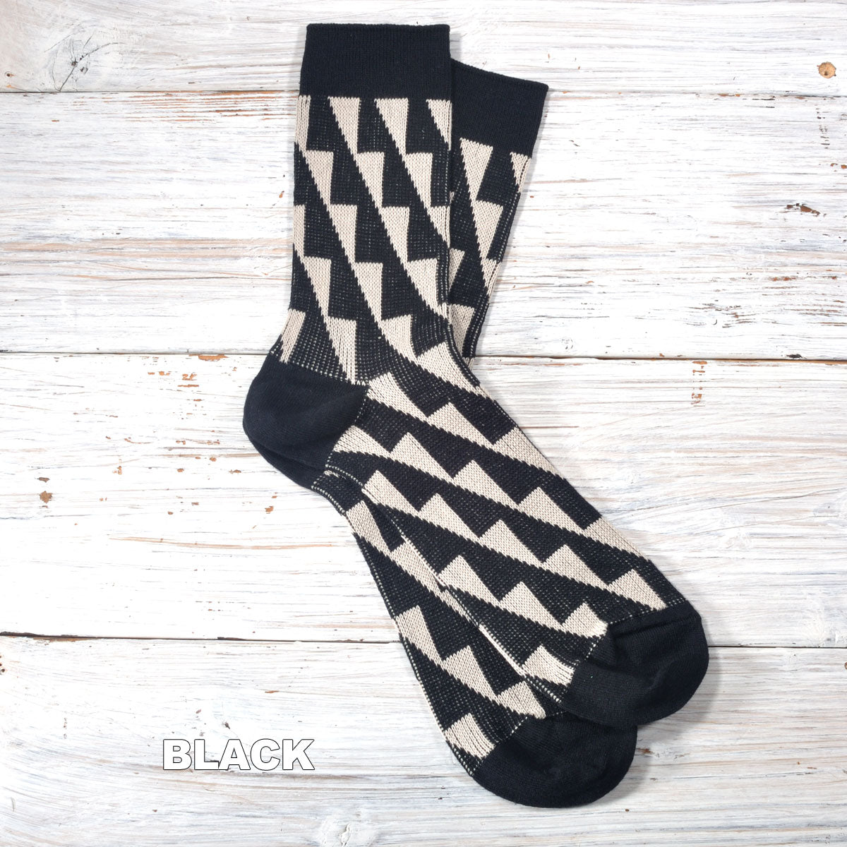 Jake ジェイク French Bull フレンチブル No.21-26101 スカーラソックス(3色) Mens 2026年春夏新作 宴 メンズ レディース大きめ 靴下 幾何学柄 ジャガード編み シルケットの綿糸 日本製【追跡メール便送料無料】