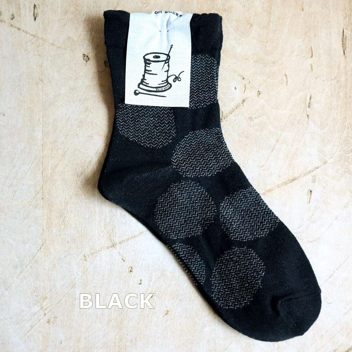 Put on socks(プットオンソックス)"mare 2nd"マール コットンリネンソックス(7 COLOR)【綿麻 波のようなギザギザ柄ドット ジャガード編み 素足より快適 クーラー冷房対策 ルームソックス 締め付けすぎない 冷えとり】【日本製/MADE IN JAPAN】