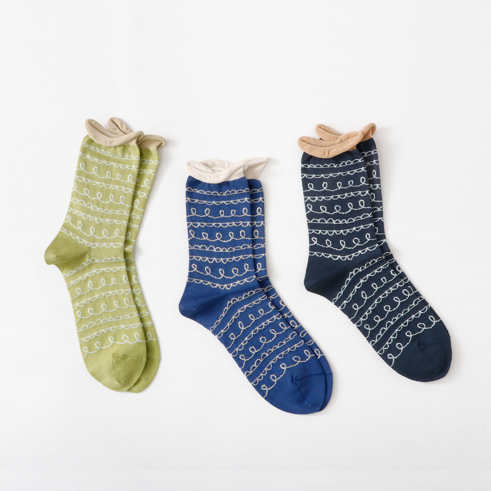 French Bull フレンチブル No.11-26123 マチネソックス(3色) 2026年春夏新作 宴 レディース 靴下 ガーランド 柄にはラメ糸を使用 シルケットの綿糸 日本製【追跡メール便送料無料】