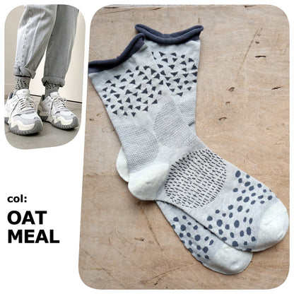 Put on socks(プットオンソックス)"pave"パヴェ コットンソックス(6 COLOR) オールシーズン快適 天然素材 ドット柄 幾何学模様 石畳のモチーフ 手書き風 綿 すっきり 締め付けにくい 日本製 MADE IN JAPAN