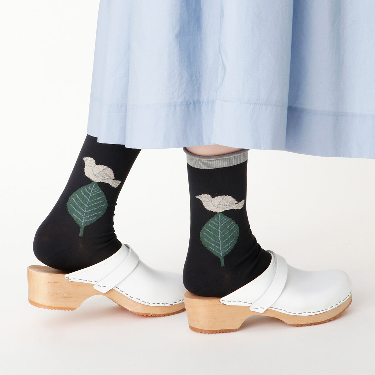 French Bull フレンチブル No.11-26117 レポソックス(3色) 2026年春夏新作 宴 レディース 靴下 鳥と植物がモチーフ シルケットの綿糸 日本製【追跡メール便送料無料】