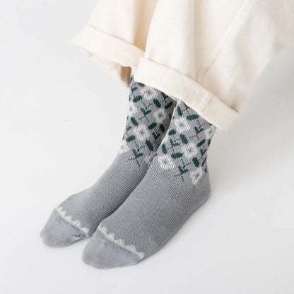 French Bull フレンチブル No.11-26121 リエルソックス(3色) 2026年春夏新作 宴 レディース 靴下 蔦と花柄 レトロ ジャガード編み 綿シルケット糸 日本製【追跡メール便送料無料】